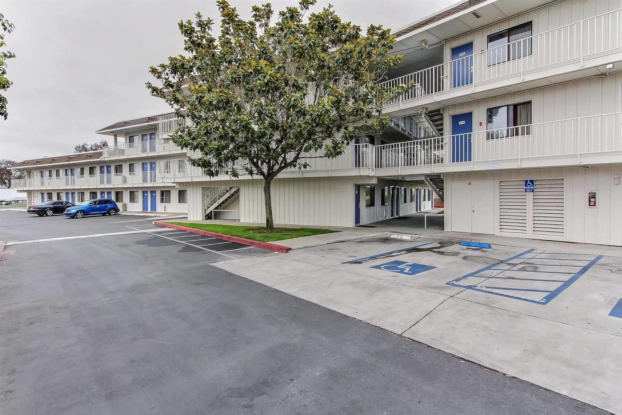 Motel 6-Salinas, Ca - South - Monterey Area Exterior foto